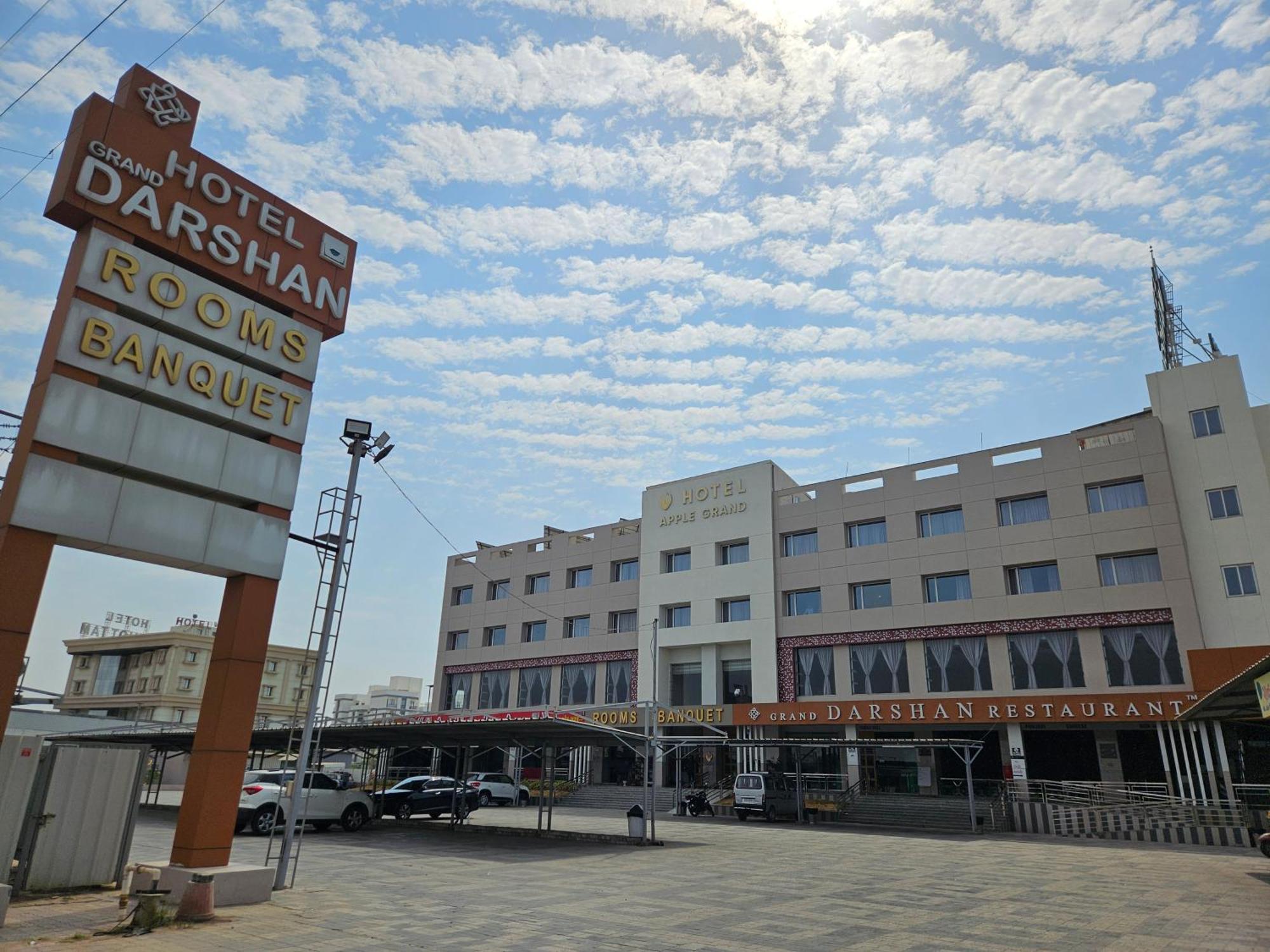 Hotel Grand Darshan Vadodara Eksteriør billede