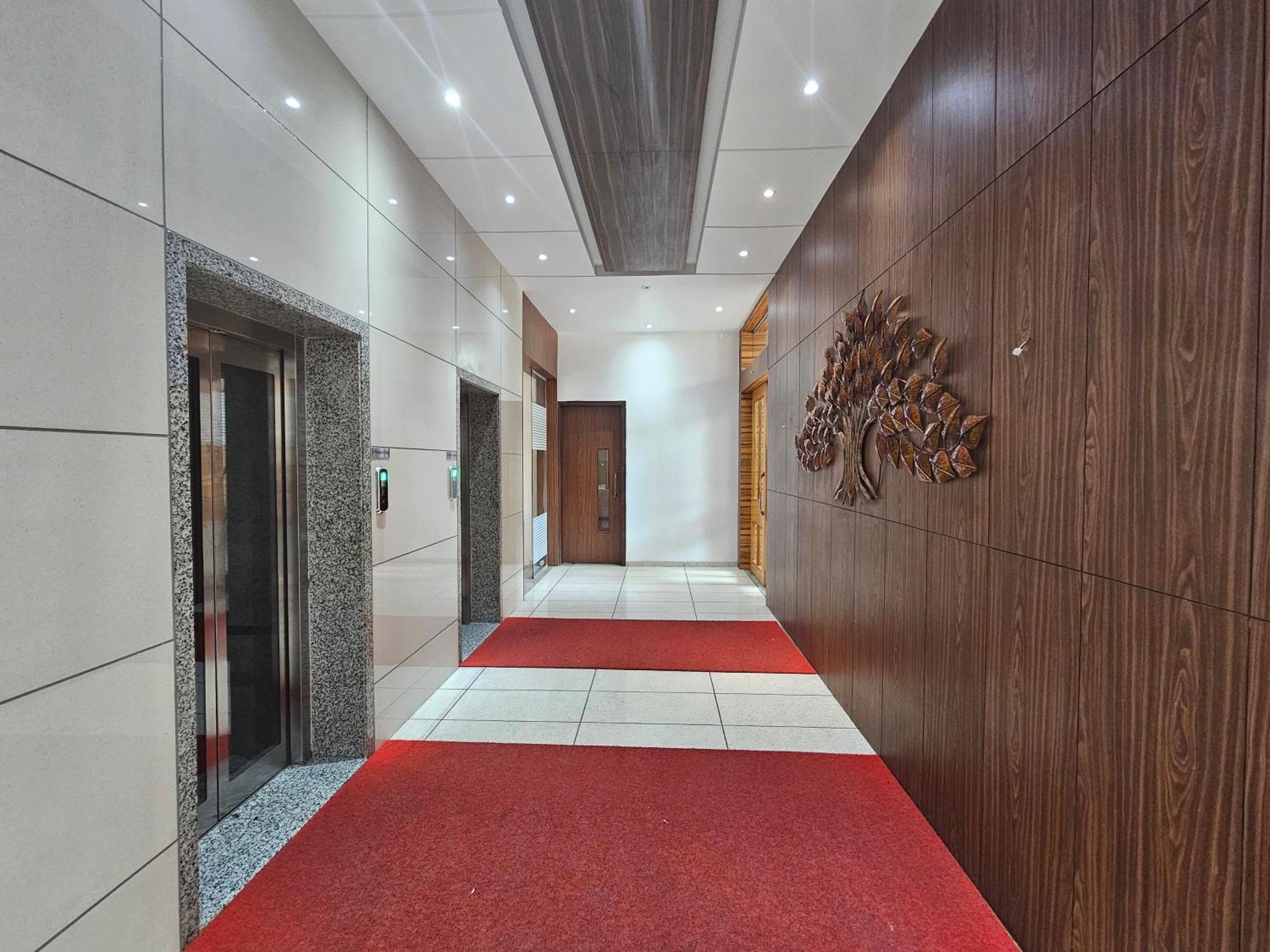Hotel Grand Darshan Vadodara Eksteriør billede